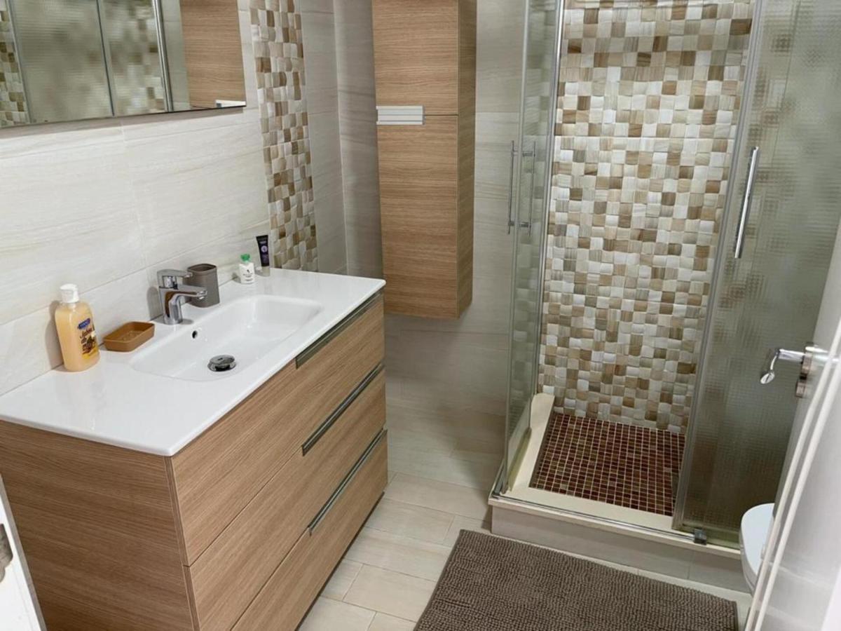 Modern Apartment With Sea View Close To Marbella Михас Экстерьер фото